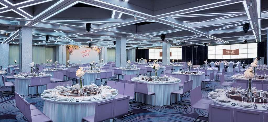 The Lin Hotel Тайджун Екстериор снимка The ballroom