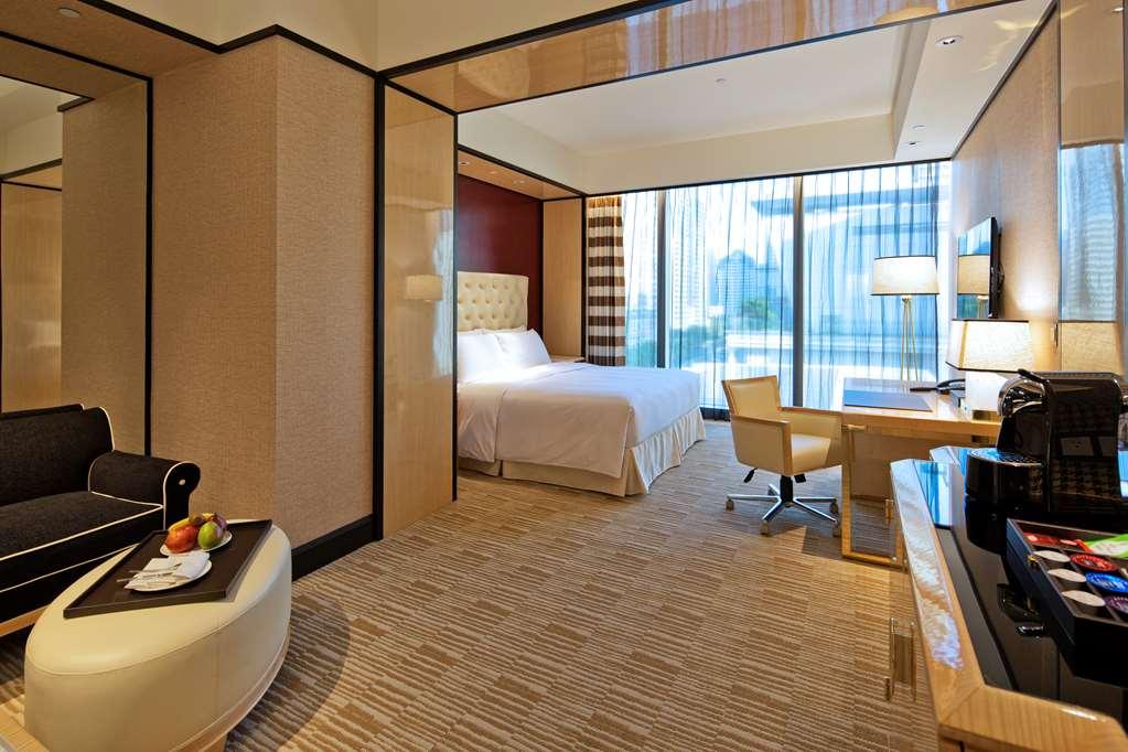 The Lin Hotel Тайджун Екстериор снимка Deluxe Room