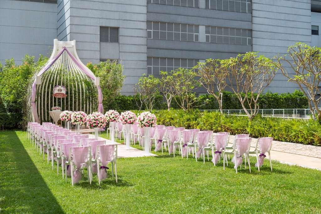 The Lin Hotel Тайджун Екстериор снимка Wedding venue