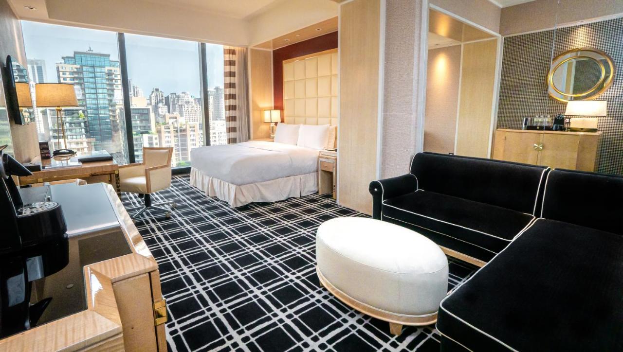 The Lin Hotel Тайджун Екстериор снимка