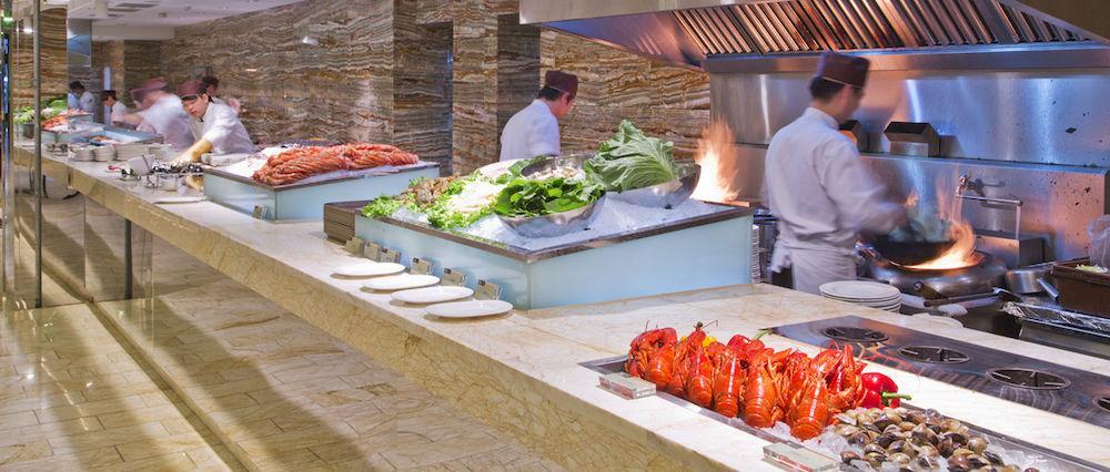 The Lin Hotel Тайджун Екстериор снимка A buffet at a hotel