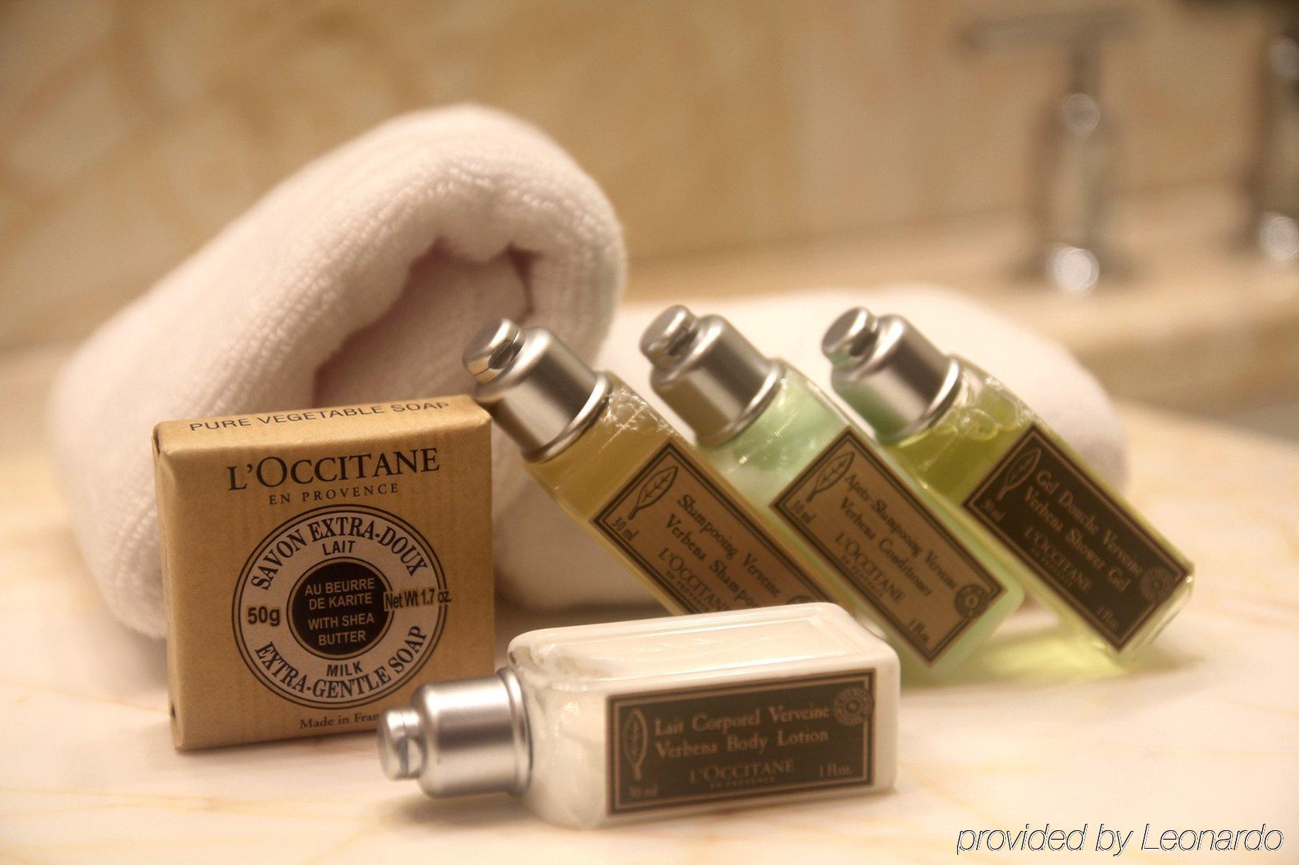The Lin Hotel Тайджун Екстериор снимка L'OCCITANE products