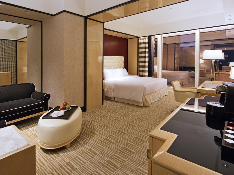 The Lin Hotel Тайджун Екстериор снимка A suite at the hotel